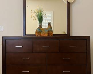 Grossman Furniture Queen Bed Frame, Dresser w Mirror, 2 Nightstands