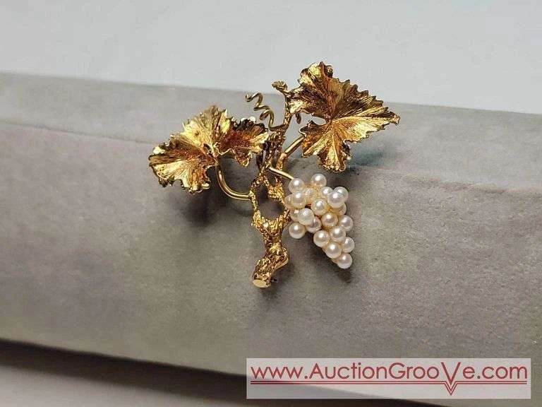 1 18K Gold Brooch