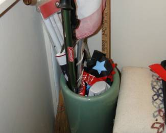 Umbrella or cane stand