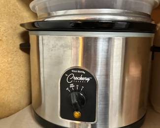 Many small kitchen appliances