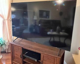 flat screen smart tv and tv stand