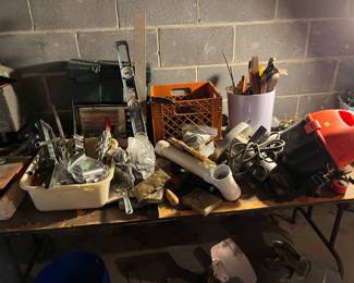 Assorted tools 