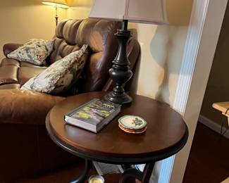 round side table