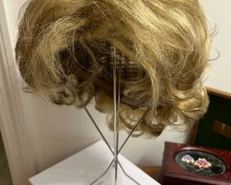 Estetica wig 