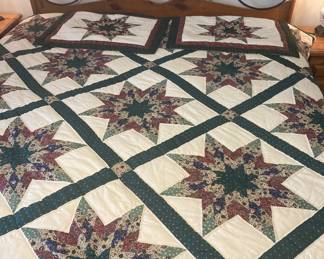 machine quilted star quilt