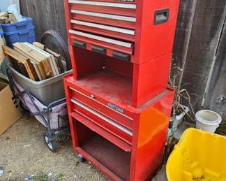 Craftsman rolling tool box.
