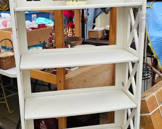 Folding bookcase/display.