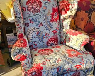 Ethan Allen Queen Anne chair (1 of 2).