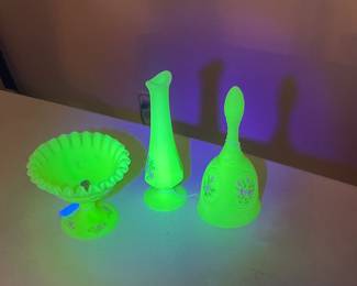 Fenton Uranium Glass