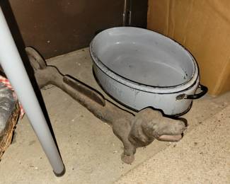 Antique cast iron dog shoe scraper