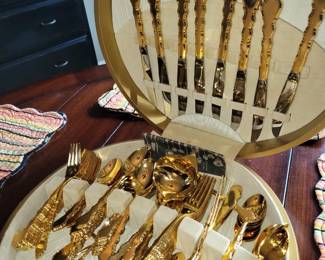 Gold flatware set