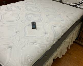 #56 Ease full size mattress set with remote lift head and foot $150.00