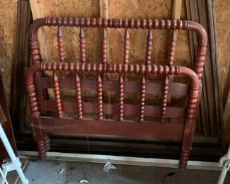#177 Wood Jenny Lind Twin Bed w/rails $45.00