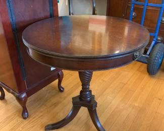 #226 Wood Round Pedestal Table w/faux drawer - 26x28 (top needs securing) $50.00