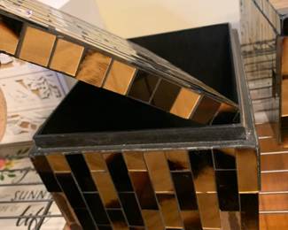 #233 Mosaic Glass Tile Keepsake Trinket Box - 7x10x5 $20.00
#234 Mosaic Glass Tile Keepsake Trinket Box - 9x11x6 $25.00