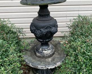 #151 Black Fountain 6 pc - You move - as is $75.00
YOU MOVE