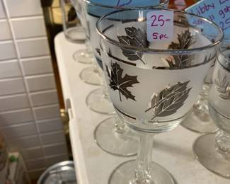 #218 Libby Leaf Wine Glasses - set of 5 $25.00