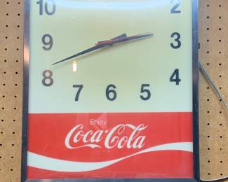 Coca Cola Clock
Keeps time!!!
