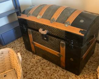 Restored Antique
Camel Back
Trunk 