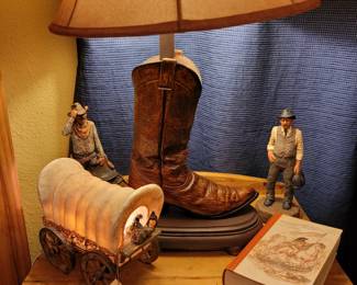 Western boot lamp, covered wagon light up figurine, Michael Garman Figurines