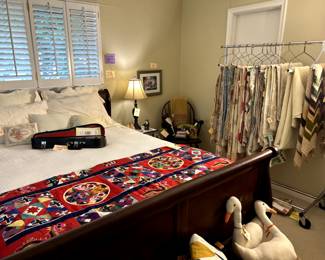 beautiful handmade quilts and bedroom furniture
