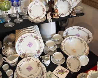 Set of WENTWORTH CHINA "VIOLA" pattern