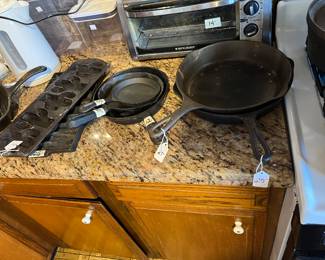 skillets and cornbread molds