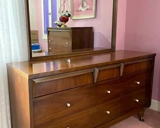MidCentury 9Drawer Dresser