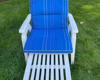 Lounge Chair with Footrest