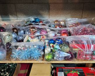 Huge variety of ornaments 