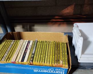 Dark Shadows paperback thrillers