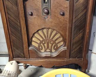 Antique radio