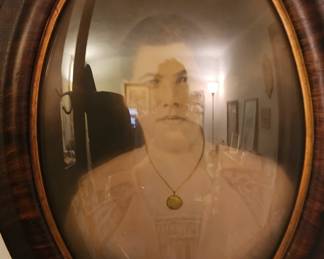 Convex glass picture