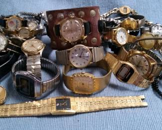 Lots of watches, both men's and women's