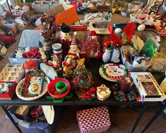 Christmas items hundreds of items for $.25 