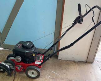TroyBilt 9.0 Lawn Edger