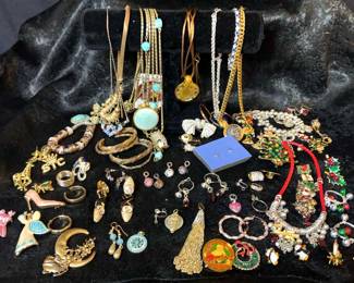 Costume Jewelry With Christmas Pieces