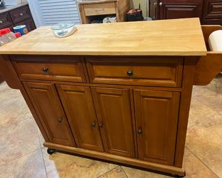 center kitchen cart/butcher block top