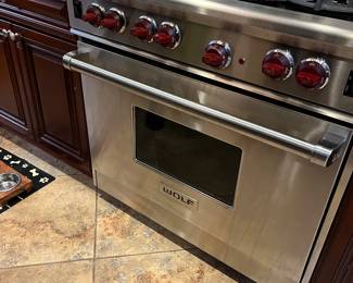 Wolf stove/6 burner