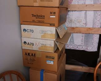 Vintage stereo audio equipment techniques, yamaha, akai