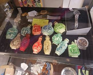 Chinese snuff bottles carved