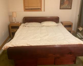 Platform Queen Size Bed Six Drawer Base w/linens