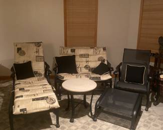 Lloyd & Flanders 5 piece Set Outdoor Furniture Set