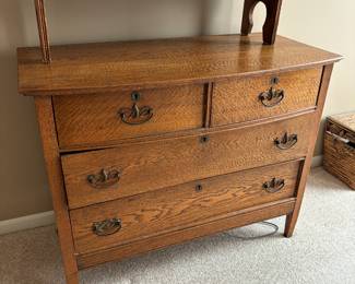 Antique Oak Chest.