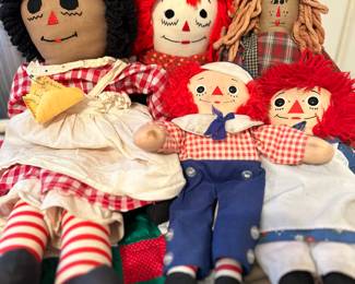 Vintage raggedy Ann and Andy dolls
