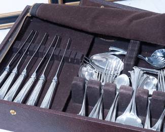 Plate flatware