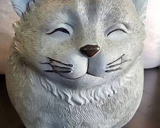 Riman Pudgy Pal Resin Cat