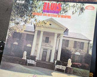 ELVIS!