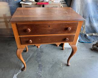 antique maple 2 drawer side table