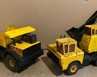 Tonka Yellow Shovel Dump Trucks